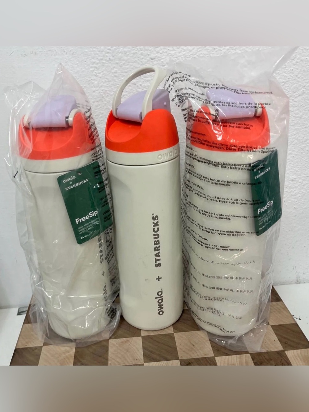 owala + Starbucks FreeSip Insulated Bottle -  bundle
